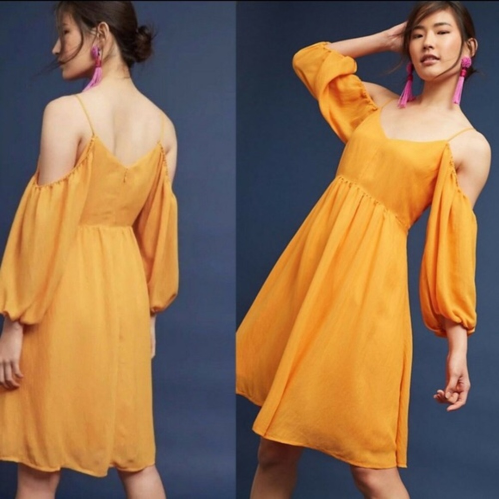 D240 Anhtro Moulinette Soeurs Open Shoulder Dress